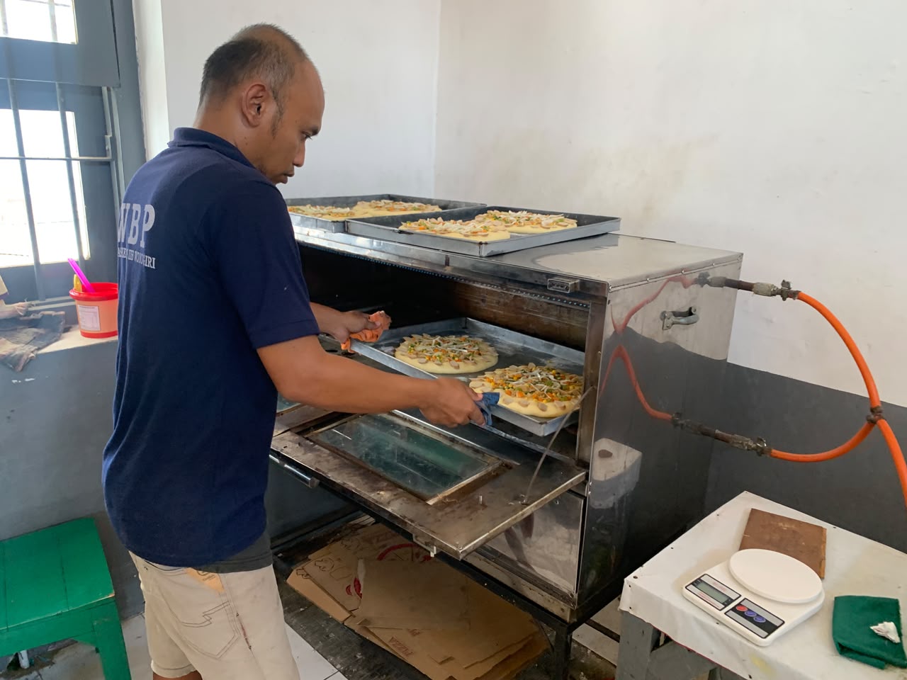 Dari Pembinaan Menjadi Peluang Usaha, Lapas Kembangkan Produk Pizza Berbasis UMKM